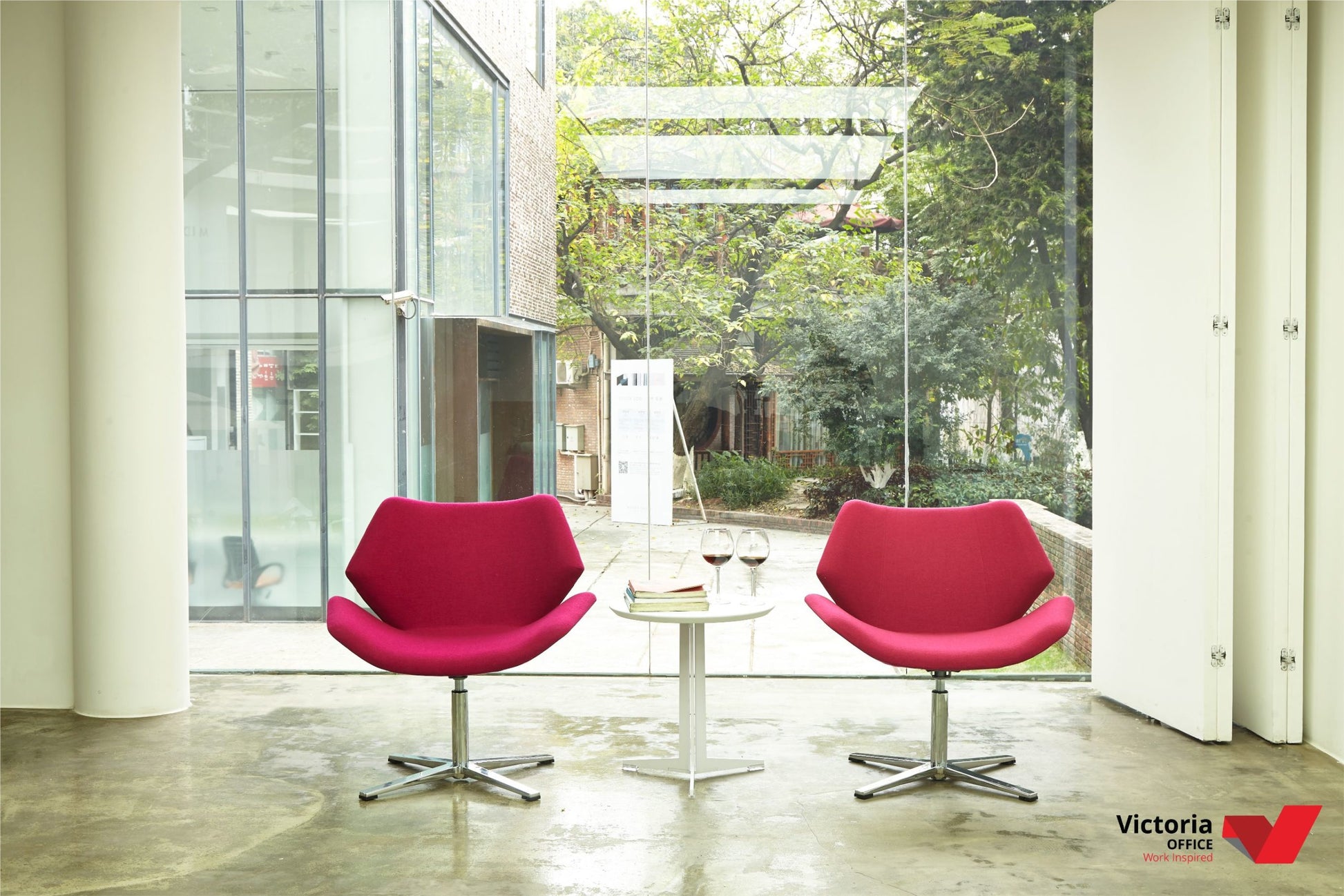 B326 - LEISURE CHAIR image 1