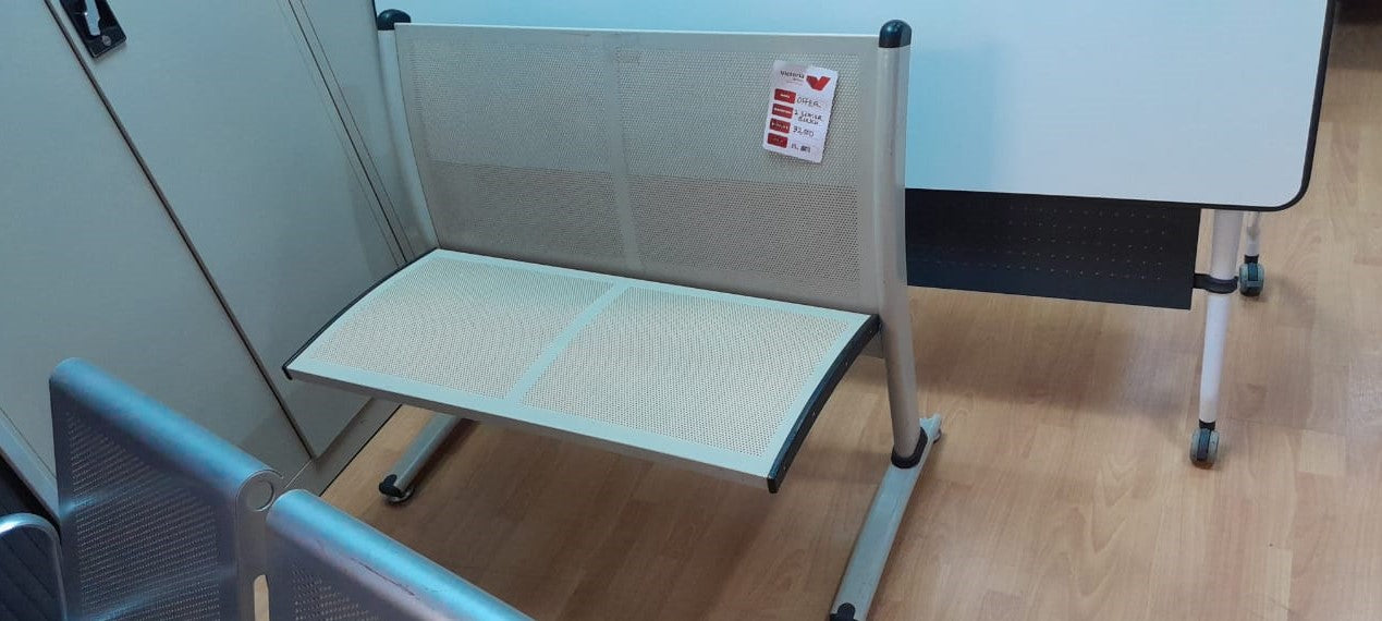 Metallic Waiting Bench image 0