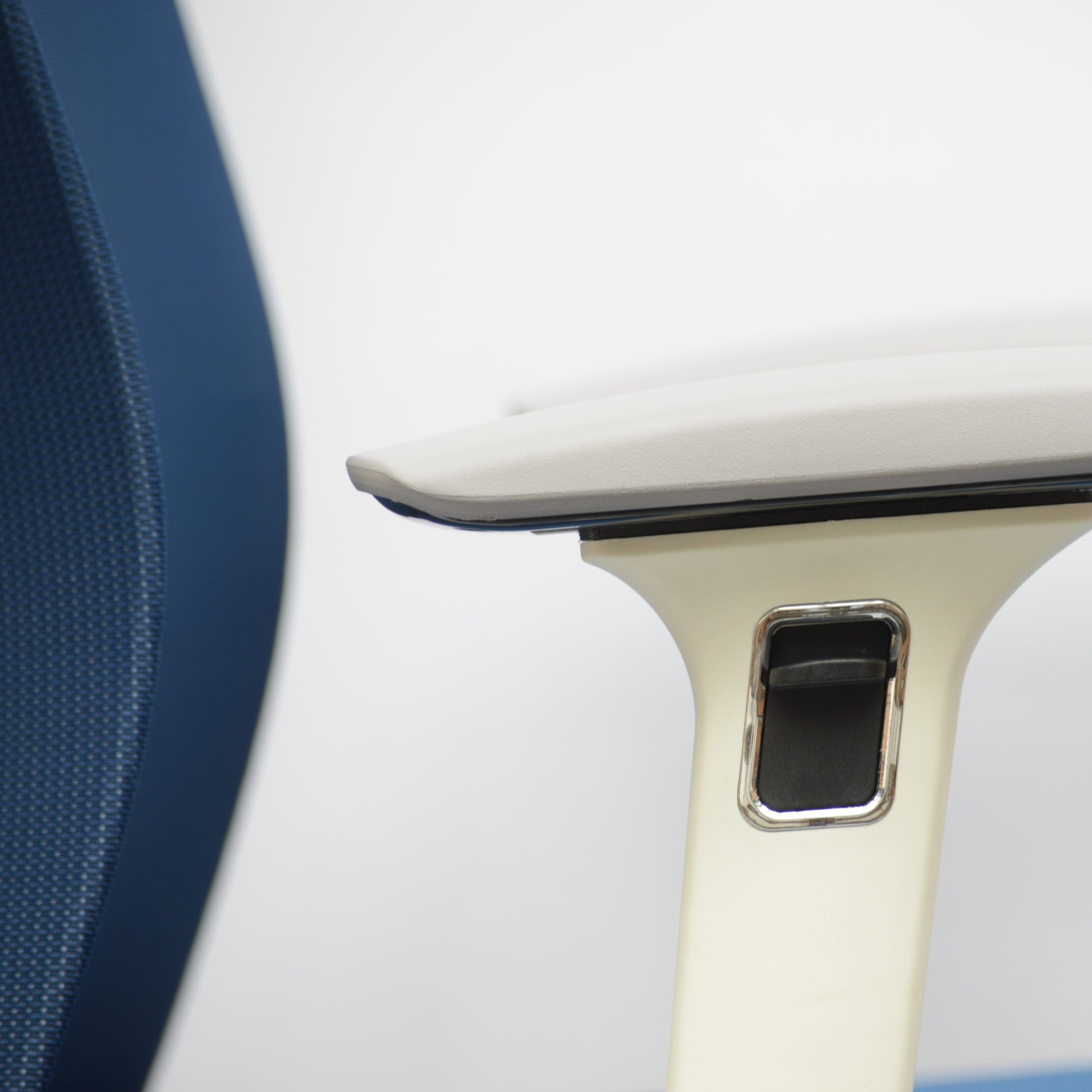 HT-7085B - MEDIUM BACK CHAIR image 6