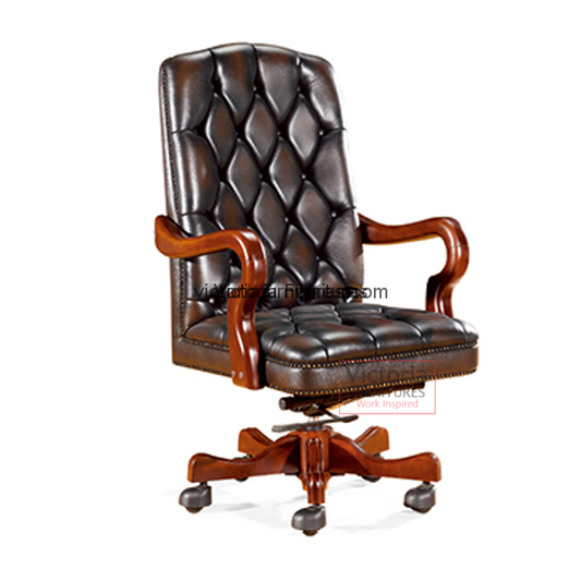 A137 - CHESTERFIELD CHAIR image 0