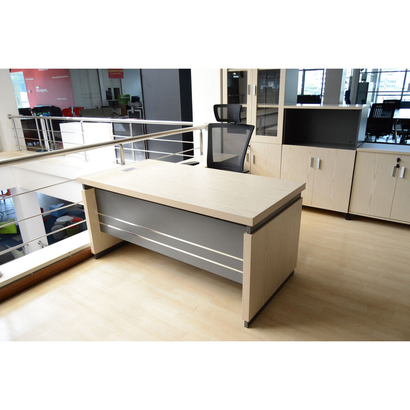 Executive Desk- YC11A1831