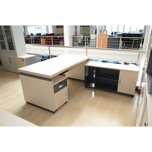 Executive Desk- YC11A1831